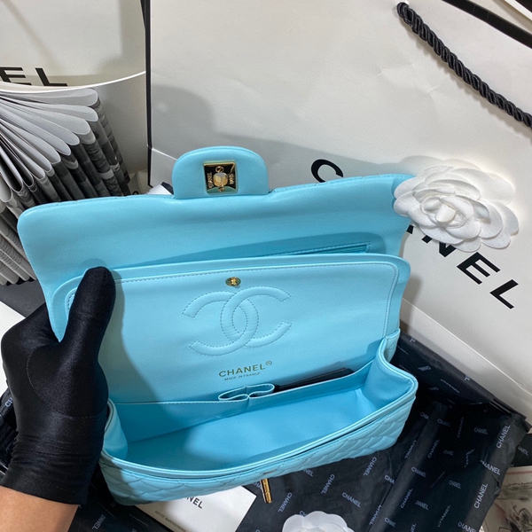 シャネルバッグレプリカ素材ディテール